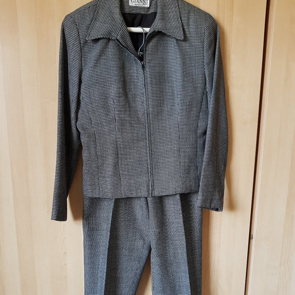 Gianni petite business suit